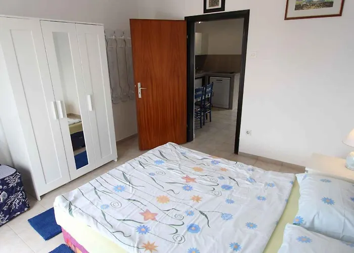 In - Insel Krk 14421 * مالينسكا