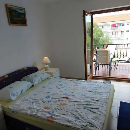 Apartments In Malinska - Insel Krk 14421 Apartment *