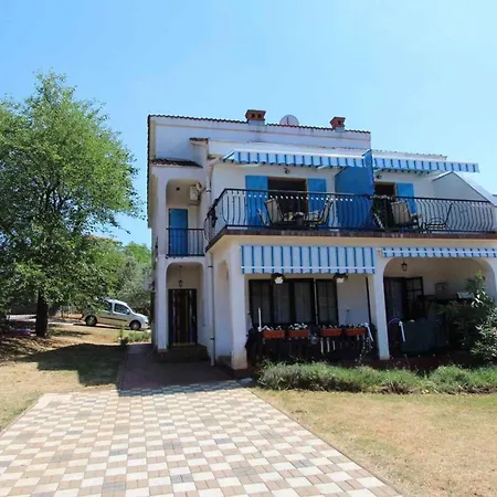 Apartments In Malinska - Insel Krk 14421 Malinska